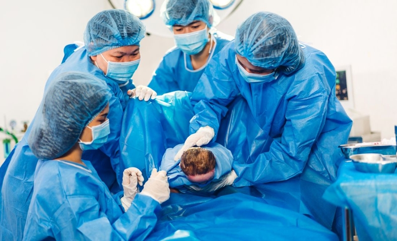 Sinh mổ lần 3 mổ dọc hay ngang? So sánh mổ dọc và mổ ngang 4