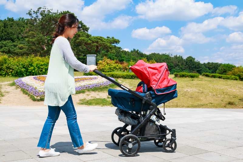 ​  Nên hạn chế ăn đồ cay nóng, đồ ngọt, thực phẩm đóng gói sau sinh  ​5