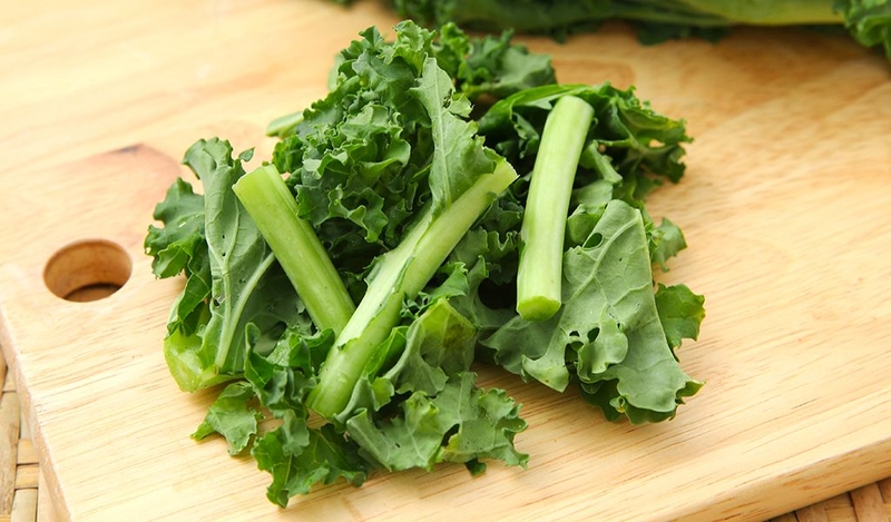 Sinh tố cải kale dứa và các công thức detox cơ thể từ cải kale 1