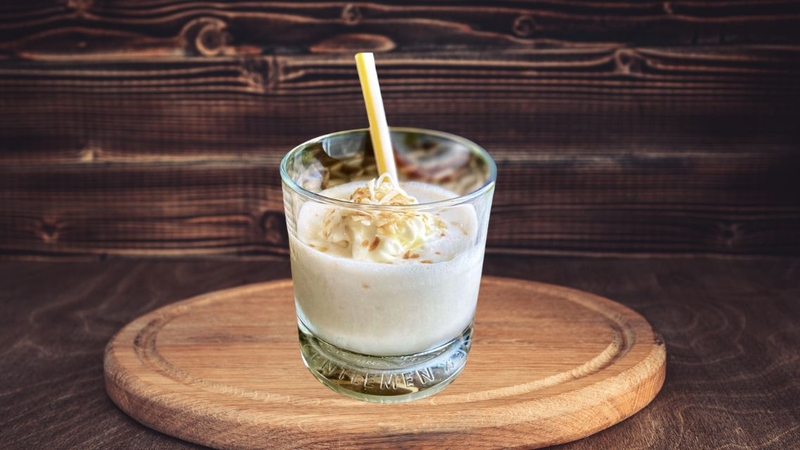 Sinh tố dừa bao nhiêu calo? Cách kiểm soát calo khi ăn sinh tố dừa 1