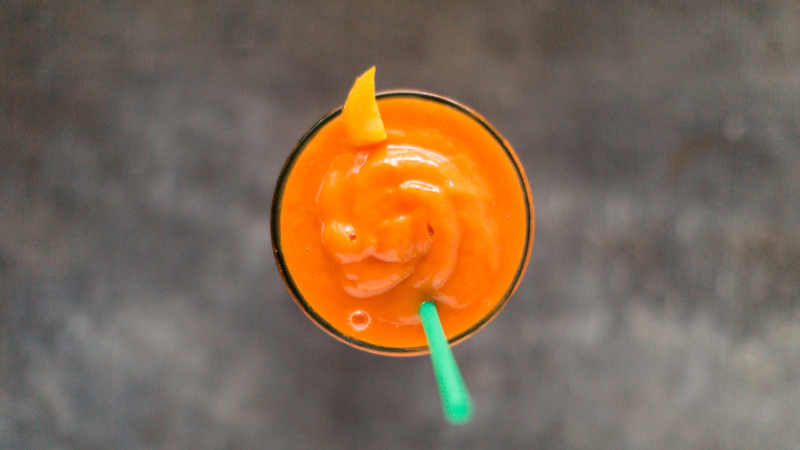 Sinh tố dứa cà rốt giúp hỗ trợ giảm cân 2