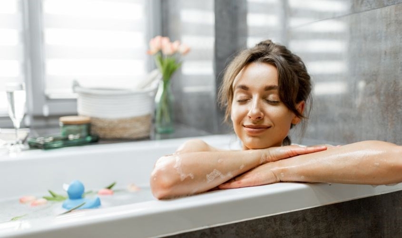 slug+Tinh dầu xá xị có tác dụng như thế nào với sức khỏe Và những lưu ý khi dùng.jpg