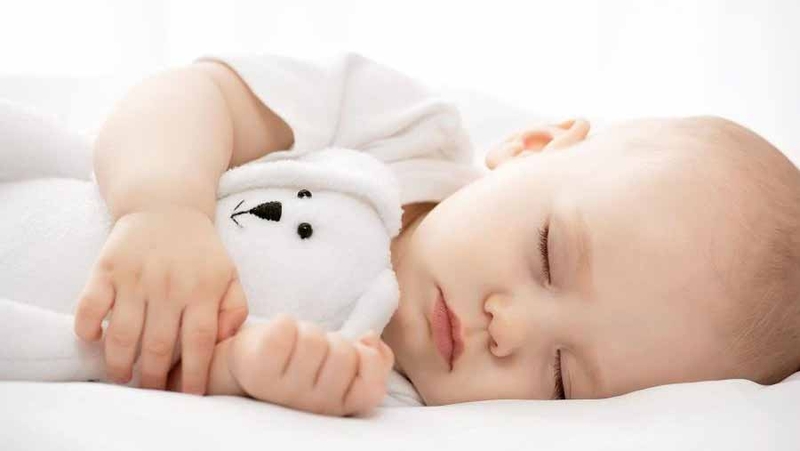 Trẻ 9 tháng hay quấy khóc đêm: Nguyên nhân và cách khắc phục mẹ cần biết 1