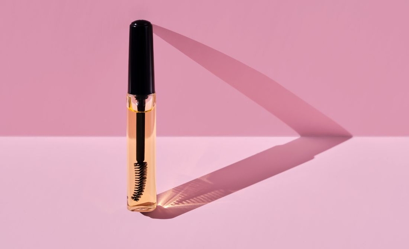 Uốn mi xong kiêng nước bao lâu? Cách để giữ nếp lâu 4