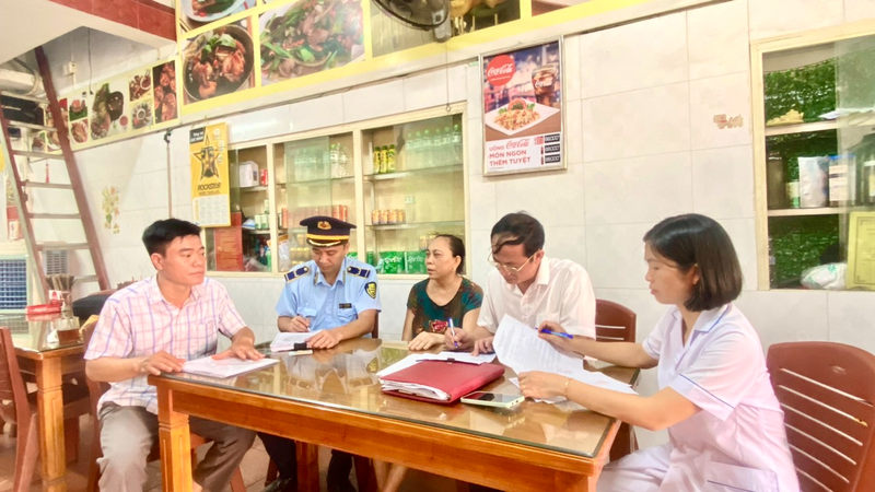 So biển là gì? Các dấu hiệu ngộ độc của so biển