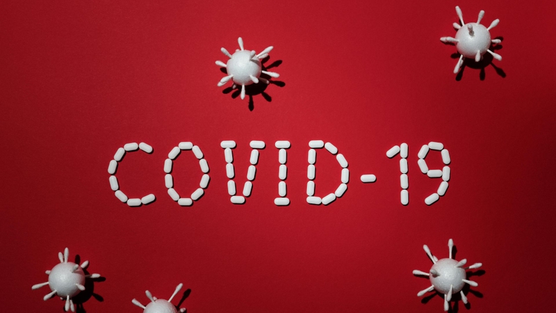 Thời tiết và tụ tập đông người tạo điều kiện cho COVID-19 lan truyền
