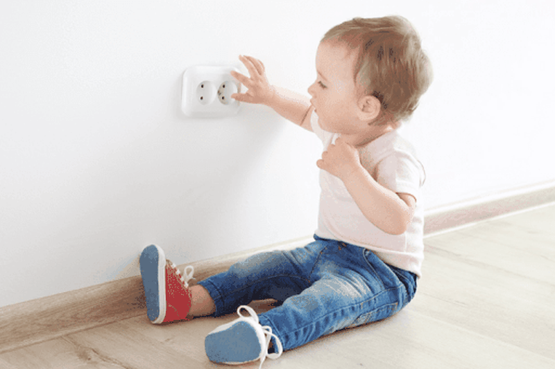 Hướng dẫn sơ cứu trẻ bị điện giật đúng cách mà bạn nên biết 1