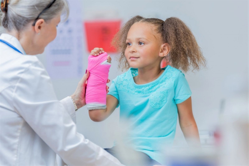 Sơ cứu và băng bó cho người gãy xương 1