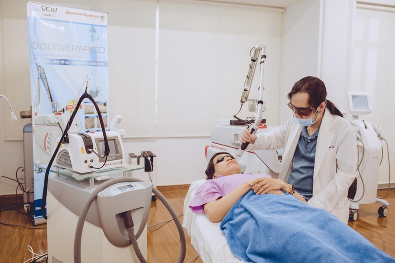 So sánh bớt rượu vang và bớt cá hồi: Cha mẹ cần biết gì? 4