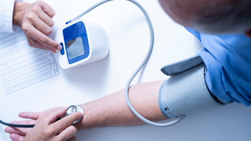 Omron HEM 8712 có thời gian bảo hành lên đến 5 năm