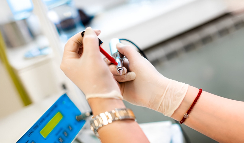 So sánh mực phun xăm hữu cơ và vô cơ: Nên chọn loại nào phù hợp nhất? 1