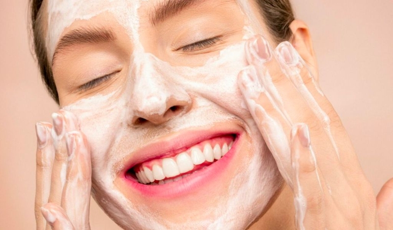 So sánh sữa rửa mặt SVR và CeraVe loại nào tốt hơn? 3