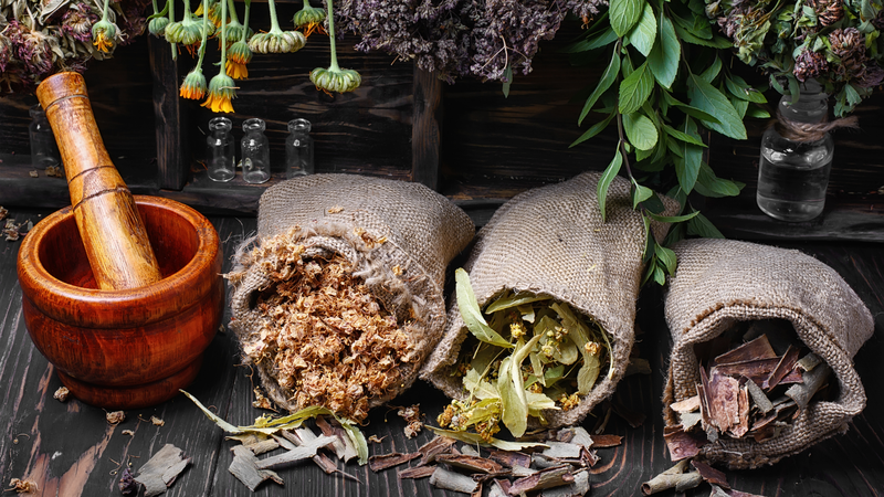 Cần dùng thuốc đúng chỉ định, lưu ý tương tác và lựa chọn sản phẩm rõ nguồn gốc