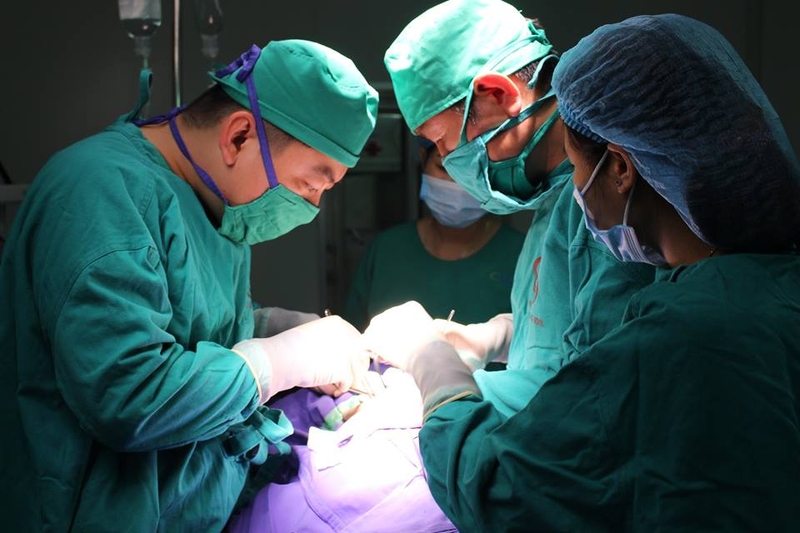 Sỏi thận kích thước bao nhiêu là to và cần phải phẫu thuật? 3