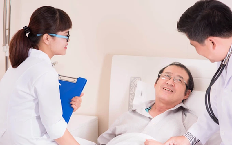 Sống chung với ống nuôi ăn2