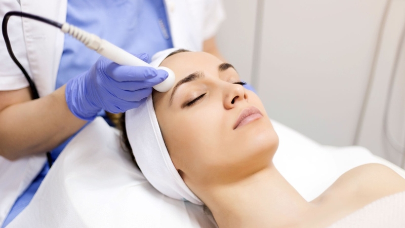 Sóng RF đơn cực là gì? Cơ chế hoạt động và ứng dụng trong thẩm mỹ 4