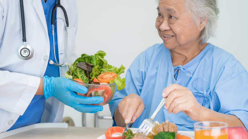 Sốt xuất huyết giai đoạn hồi phục là gì? Những điều cần chú ý khi chăm sóc người bệnh trong giai đoạn phục hồi sau sốt xuất huyết 2