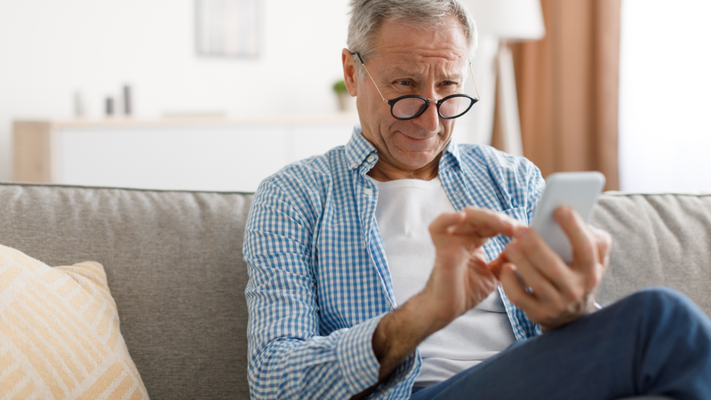 Sử dụng Internet giúp tăng cường sức khỏe tinh thần cho người lớn tuổi 2