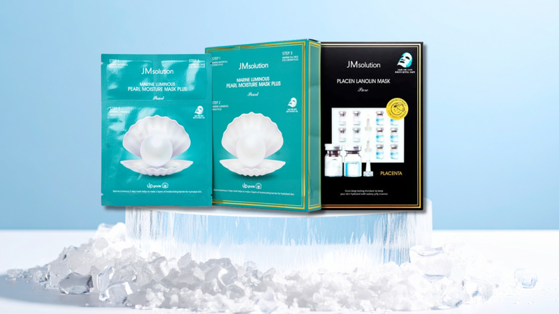 Các sản phẩm của JM Solution thường tập trung vào việc hỗ trợ phục hồi và duy trì độ ẩm tự nhiên cho làn da