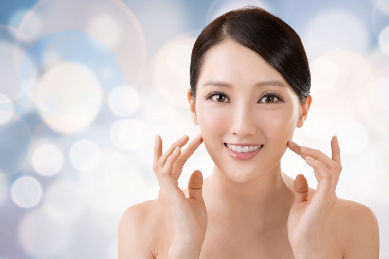 Bạn đã biết sử dụng nước hoa hồng đúng cách để làm săn chắc da 1