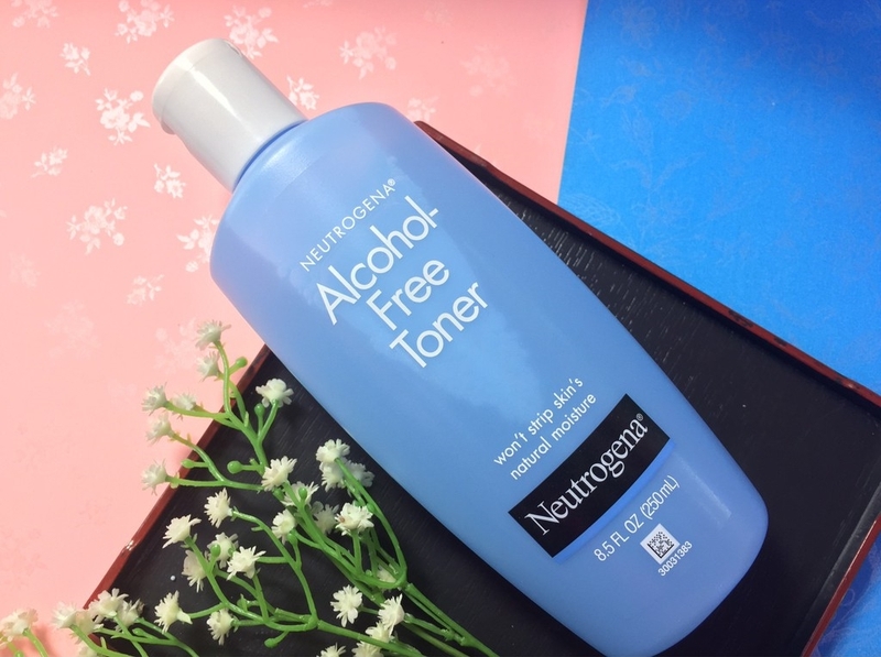 Sử dụng nước hoa hồng có cần rửa lại không 4