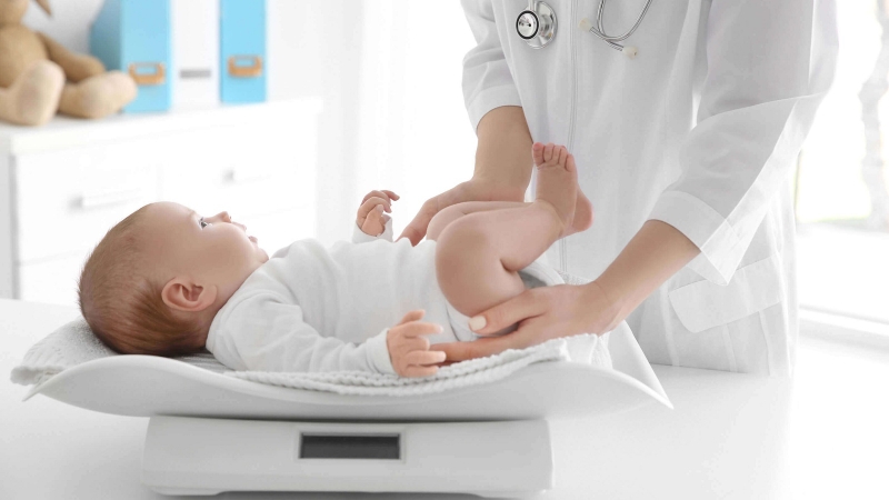 Sự phát triển của em bé 11 tuần tuổi và một số lưu ý cần nhớ 1