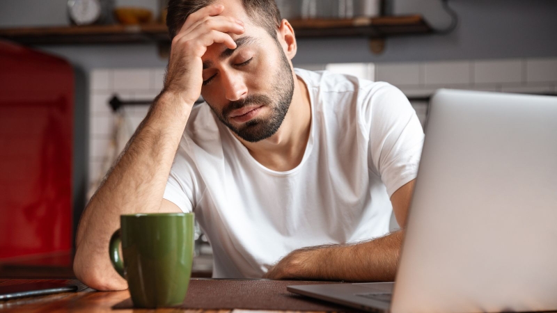 Nếu cơ thể thiếu kẽm kéo dài, nam giới có thể gặp một số vấn đề như suy giảm ham muốn tình dục