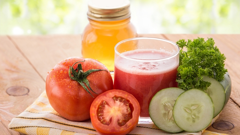 Sự thật uống nước ép cà chua trị mụn có “thần thánh” như lời đồn 3