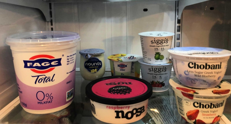 Bảo quản sữa chua Hy Lạp trong tủ mát