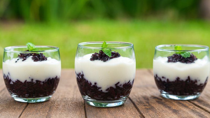 Sữa chua nếp cẩm bao nhiêu calo là thắc mắc của nhiều người