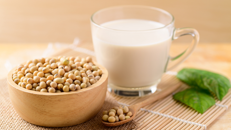 Uống sữa đậu nành vừa phải để tận dụng tối đa lợi ích