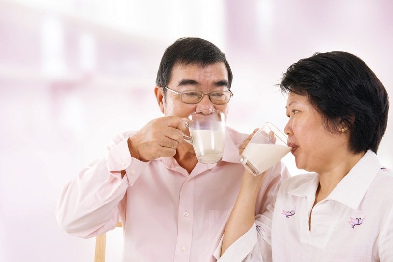 Sữa Ensure Gold Abbott hương vani ít ngọt 850g: Vực dậy sức khoẻ bằng dinh dưỡng 01