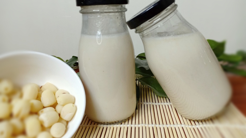 Sữa hạnh nhân hạt sen- Giá trị dinh dưỡng và công dụng hữu ích 3
