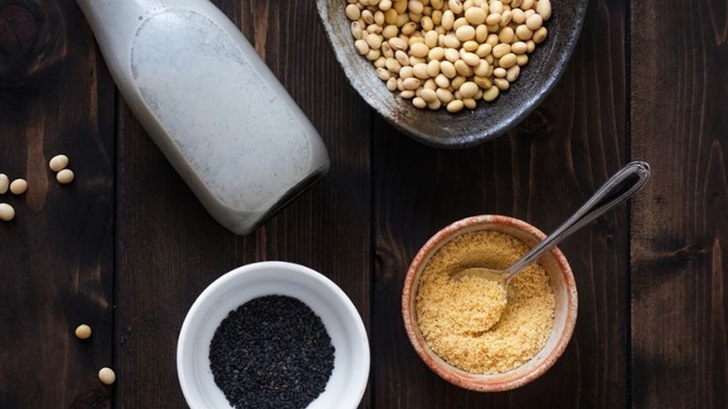 Sữa hạnh nhân óc chó đậu đen và công dụng tuyệt vời cho sức khỏe 4