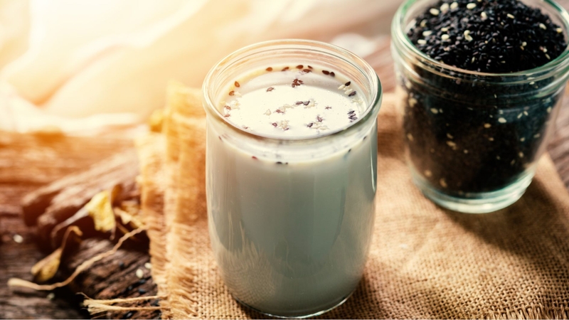 Bổ sung sữa mè đen mỗi ngày có thể hỗ trợ giảm cân hiệu quả