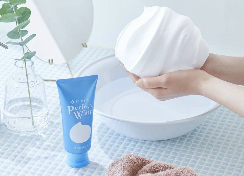 Sữa rửa mặt Perfect Whip Senka review bởi các tín đồ làm đẹp 5