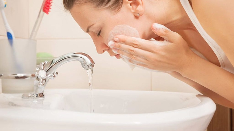 Sữa rửa mặt tạo bọt dịu lành Cetaphil Hydrating Foaming Cream Cleanser: An toàn và lành tính! 3