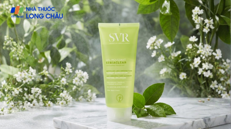 SVR Sebiaclear Gel Moussant giúp làm sạch sâu, loại bỏ bụi bẩn, tế bào chết