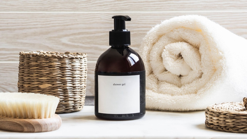 Sữa tắm cho da nhạy cảm được thiết kế để làm sạch nhẹ nhàng, hạn chế kích ứng