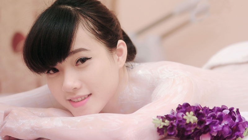 Sữa tắm kích trắng có tốt không? Bí quyết làn da trắng mịn màng 2