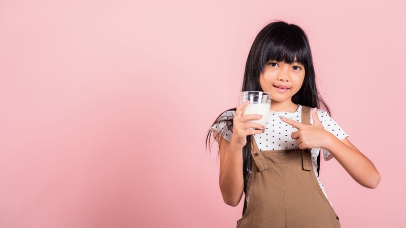 Sữa tăng cân cho bé 10 tuổi: Lưu ý và cách chọn đúng phụ huynh cần biết 2