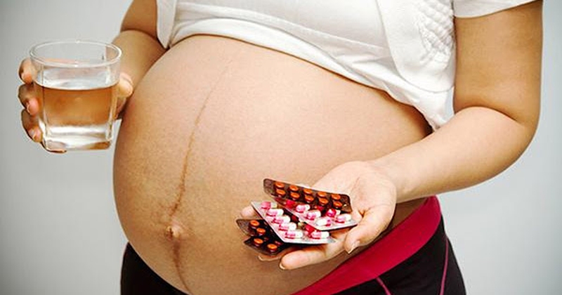 Sức khỏe mẹ và bé: Bà bầu thừa sắt nên ăn gì1