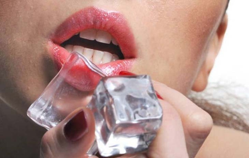 Sưng môi trên khi ngủ dậy là bệnh gì? Có nguy hiểm không? 3