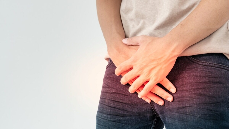 Sưng đau vùng bìu có thể liên quan đến nhiều bệnh lý khác nhau
