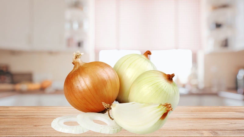 Hành tây sau khi cắt nên được thay mới sau khoảng 24-48 giờ để tránh hiện tượng phân hủy