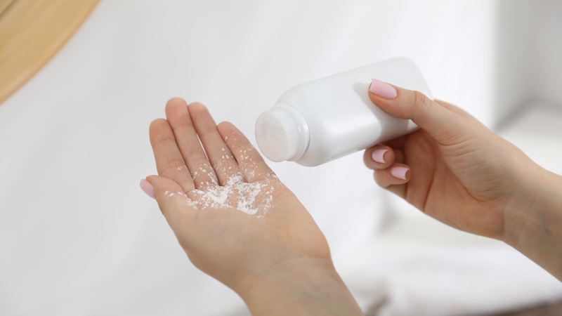 Tác dụng của phấn rôm cho người lớn là gì?