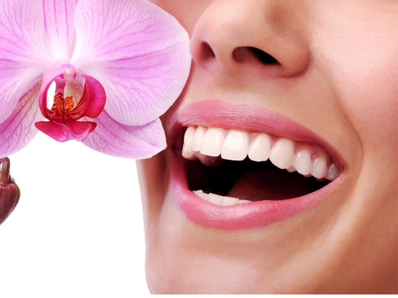 Tác dụng kem đánh răng dược liệu là làm sạch lợi, tăng cường lưu thông máu