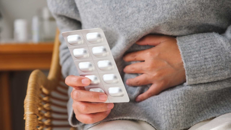 Việc sử dụng thuốc kéo dài có thể gây ảnh hưởng đến hệ tiêu hóa và các cơ quan nội tạng