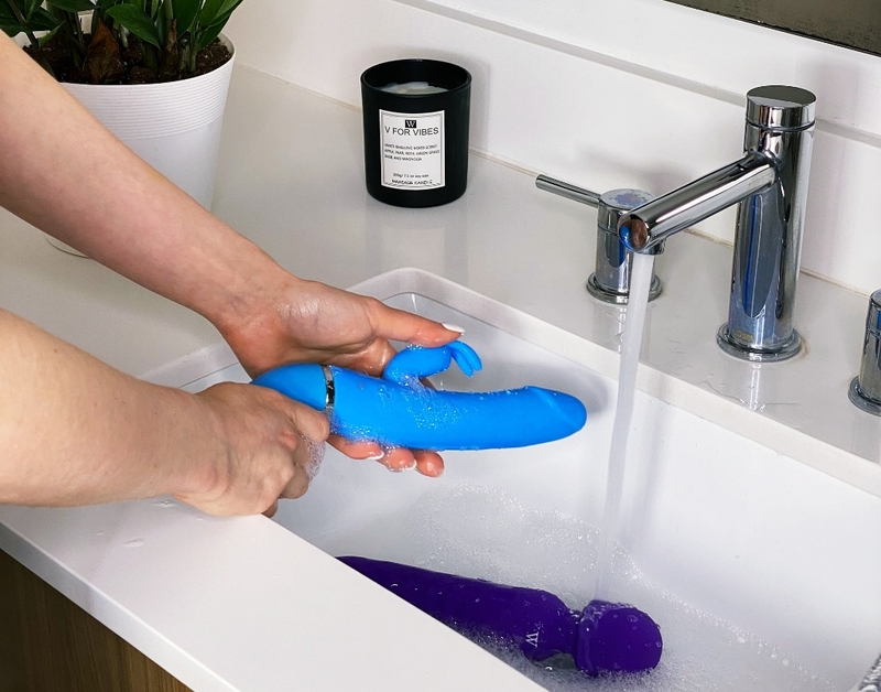 Tác hại của đồ chơi tình dục đối với sức khỏe của những người sử dụng 3