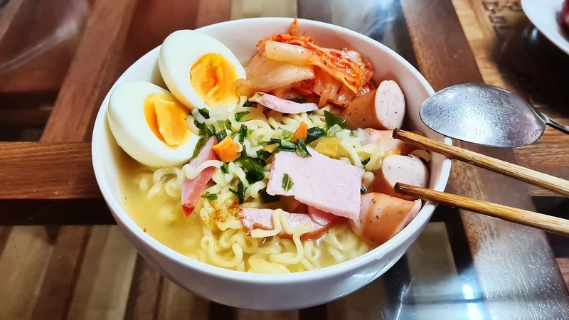 Tác hại của mì tôm với trẻ em là gì? Có nên cho trẻ ăn mì tôm không? 3